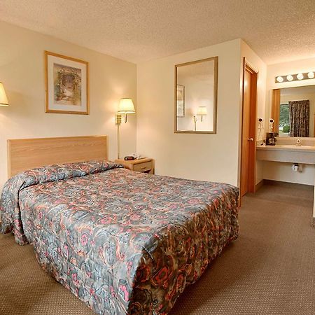 Days Inn By Wyndham Richland Værelse billede