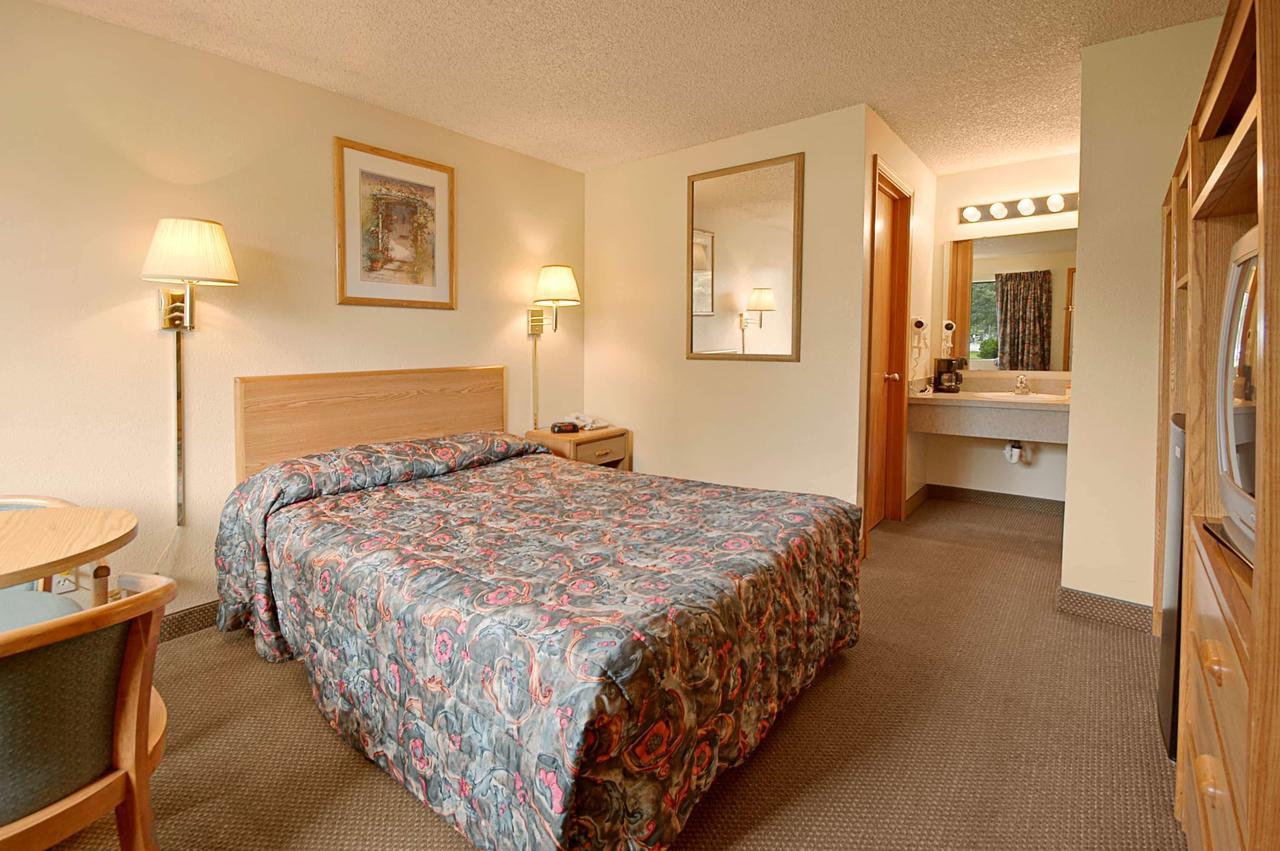 Days Inn By Wyndham Richland Værelse billede